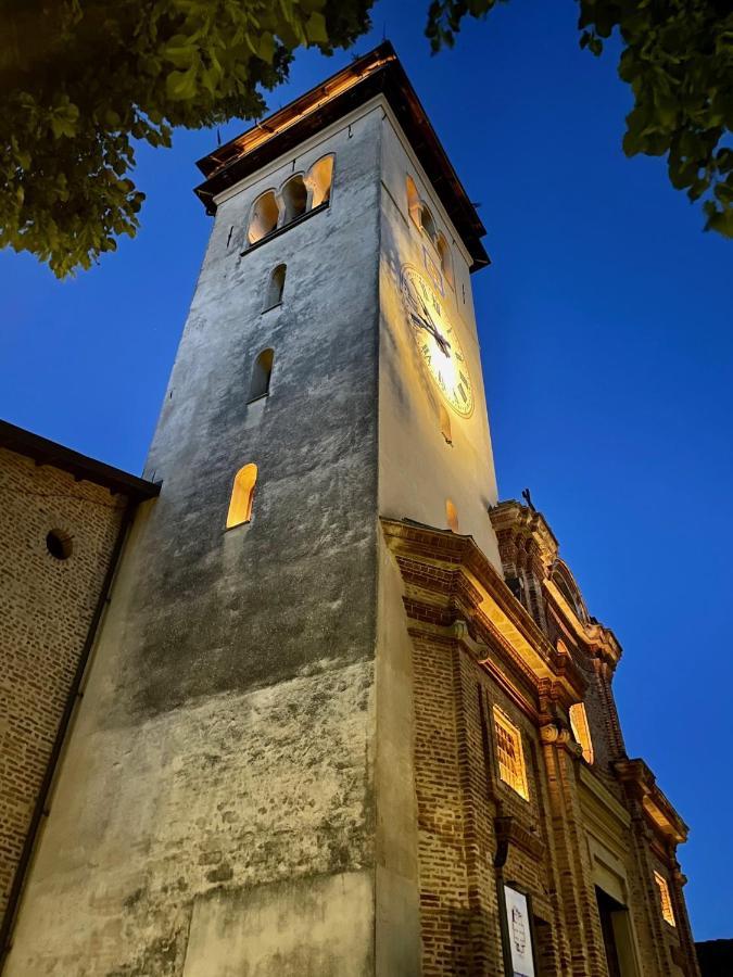 Casa Nel Vicolo - Storie E Dimore Chieri Bagian luar foto